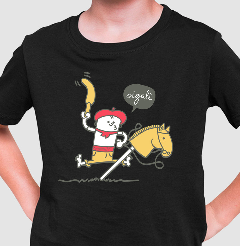 Camiseta Cavalinho de Pau infantil na cor preta, do 2 aos 14 anos