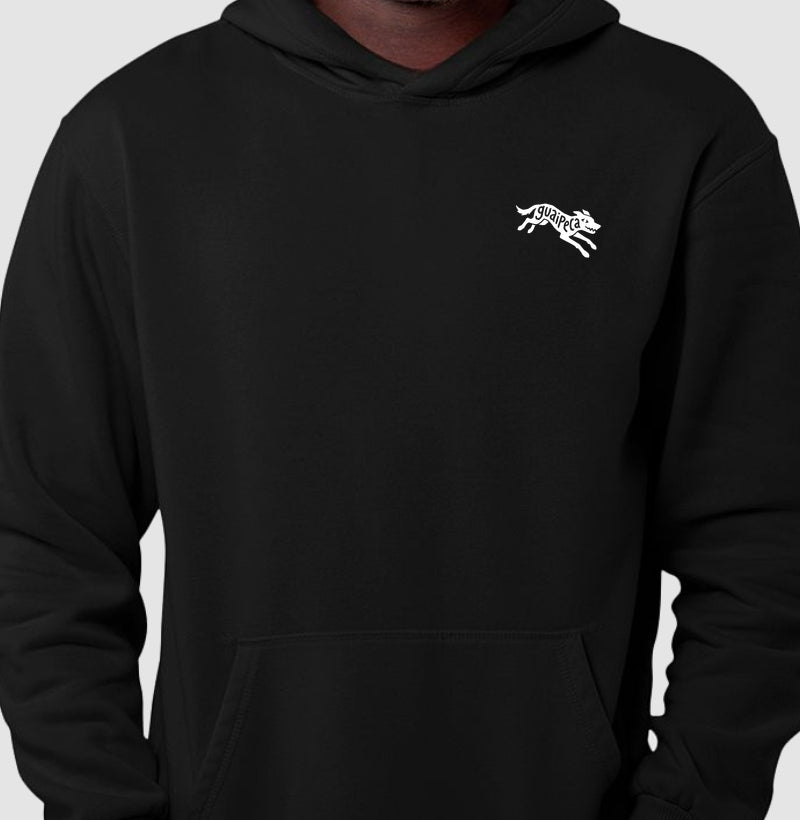 Close do Hoodie Guaipeca Sem Alarde na cor preta