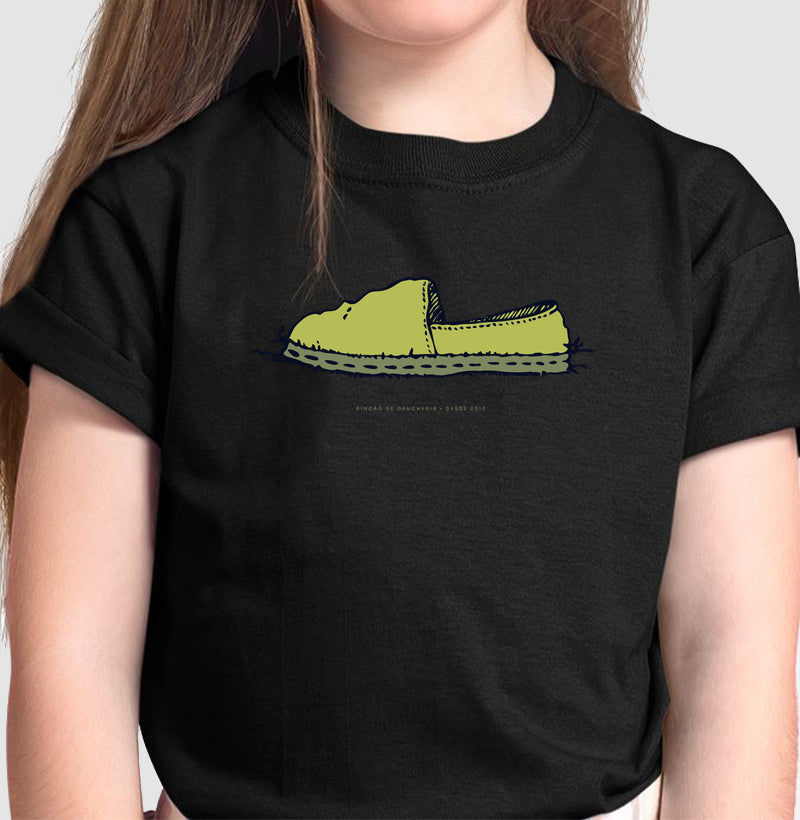 Camiseta Alpargata infantil na cor preta, do 2 aos 14 anos